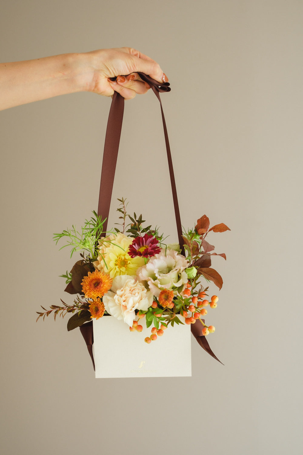 ◆10/4-11/30お届け限定◆Flower BAG No.1／フラワーバッグアレンジ　ブライトオクトーバー／生花