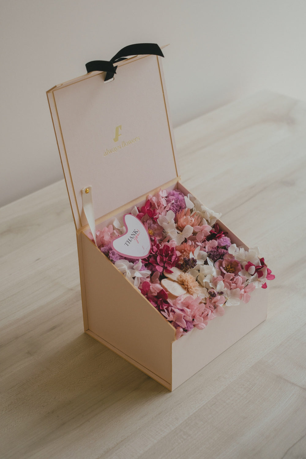 ◆母の日限定◆Surprise Flower Box ／サプライズフラワーボックス　スウィートハート／ドライ・プリザーブドフラワー
