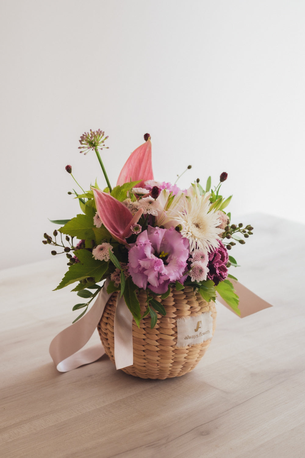 ◆8/27-10/31お届け限定◆Flower BAG No.2／フラワーバッグアレンジ　ボタニカルチル／生花