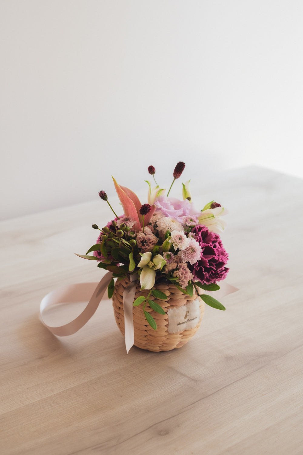 ◆8/27-10/31お届け限定◆Flower BAG No.2／フラワーバッグアレンジ　ボタニカルチル／生花