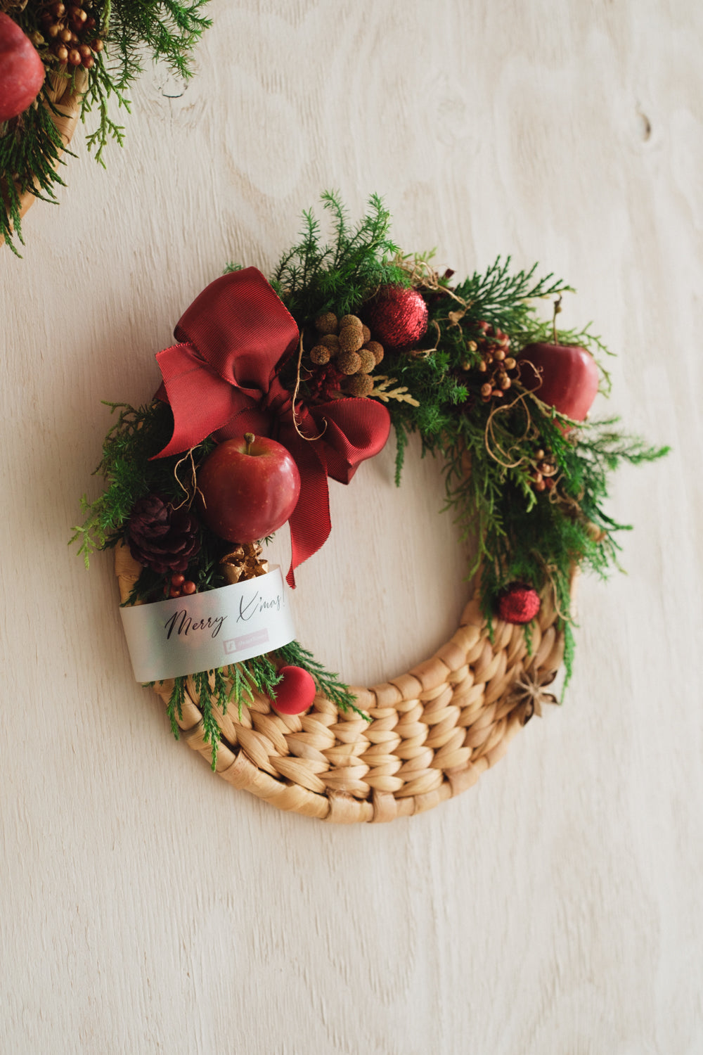 ◆11/26からお届け可能・クリスマス限定◆Disc Wreath／ディスクリース　ポムノエル／生花