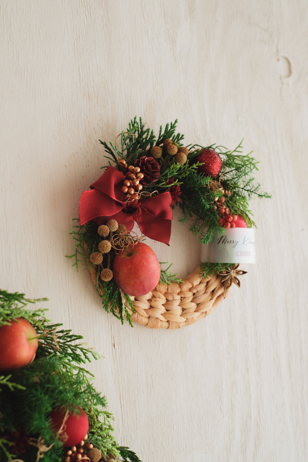 ◆11/26からお届け可能・クリスマス限定◆Disc Wreath／ディスクリース　ポムノエル／生花