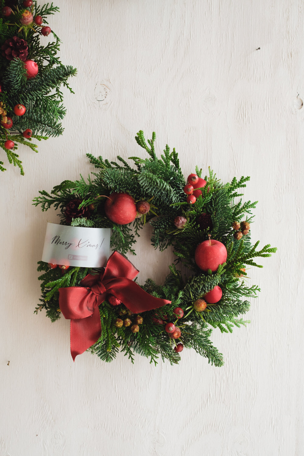 ◆11/26からお届け可能・クリスマス限定◆Round Wreath／ラウンドモミのリース　ウォームホリデー／生花