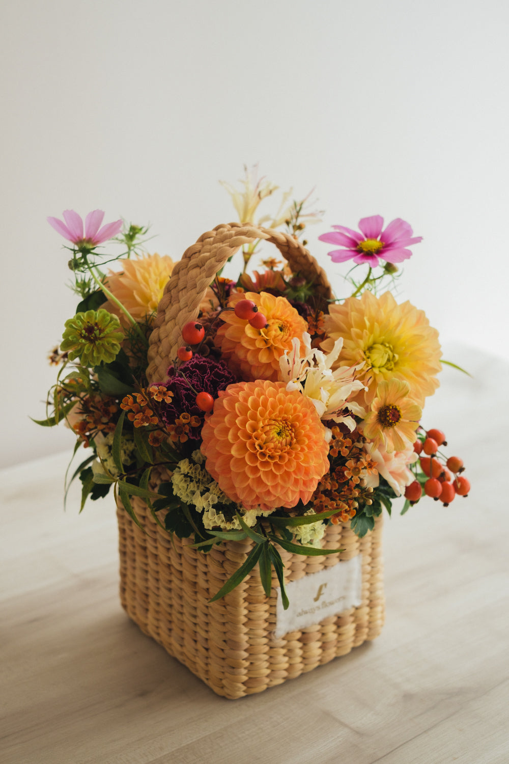 ◆9/24-10/31お届け限定◆Flower BAG No.3 ／スクエアカゴバッグ　オータムパレット／生花