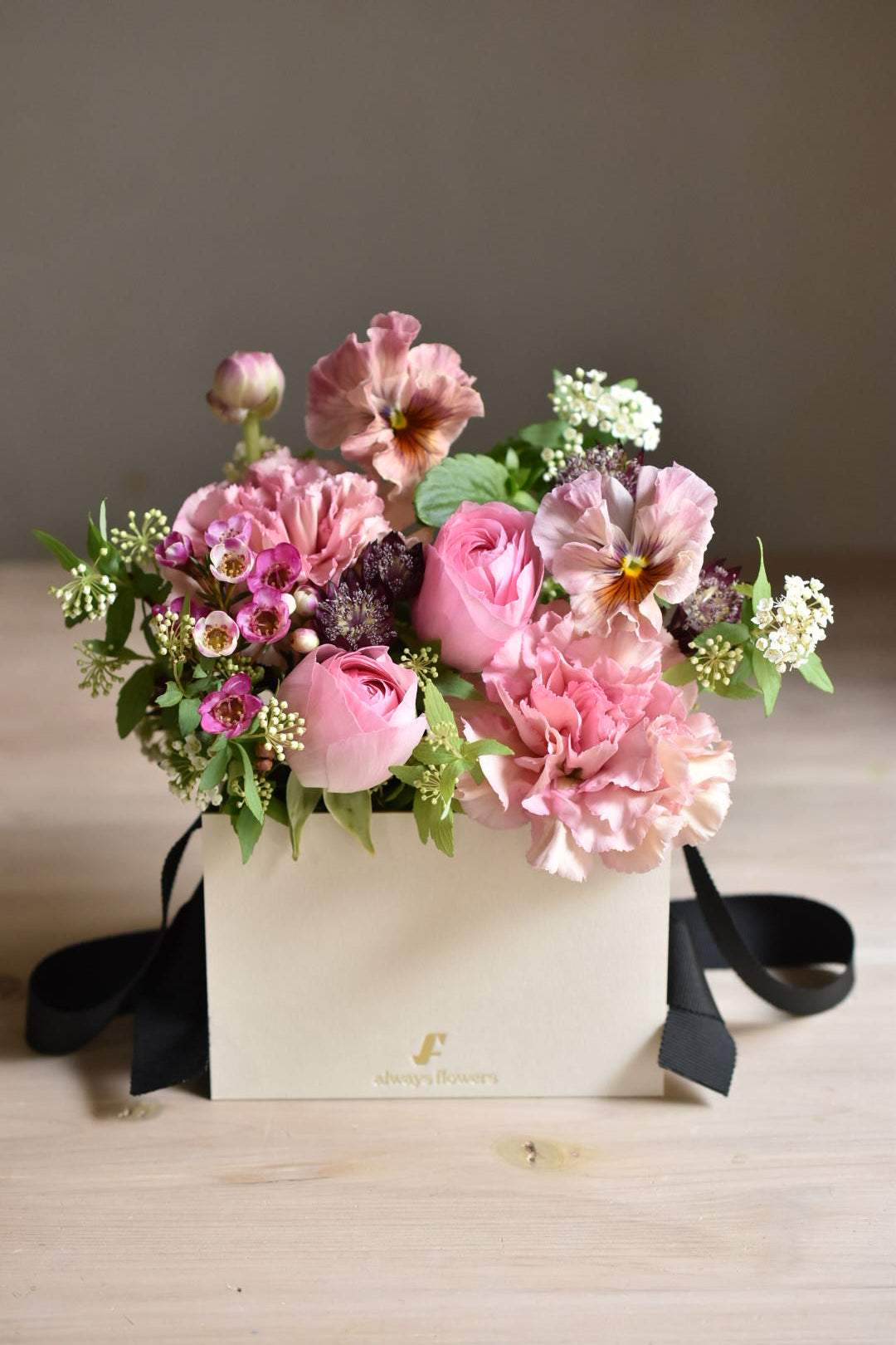 【母の日不可】Flower BAG No.1／フラワーバッグアレンジ　ピンク／生花