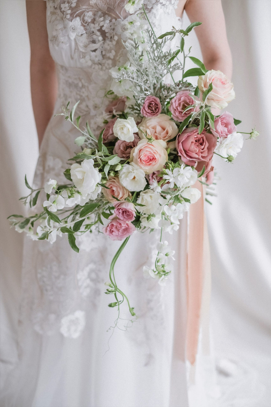 【エリア限定】Wedding Bouquet/オーダーデザインサンプル/ フレッシュフラワー/ワイドブーケ/シルキーピンク